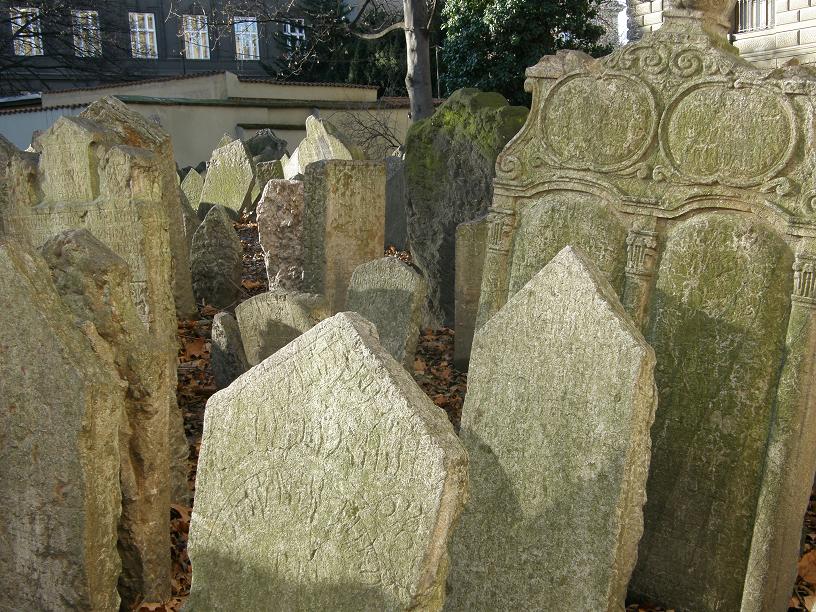 gravestone of Mordechai Maisel, Jewish Cemetary, Prague